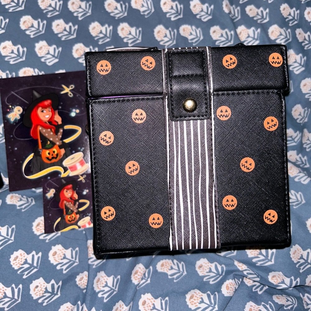 Backstitch Bruja Jollyween Bag